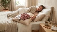 Satin Bonnet vs Silk Pillowcase: What Helps Frizz While Sleeping?