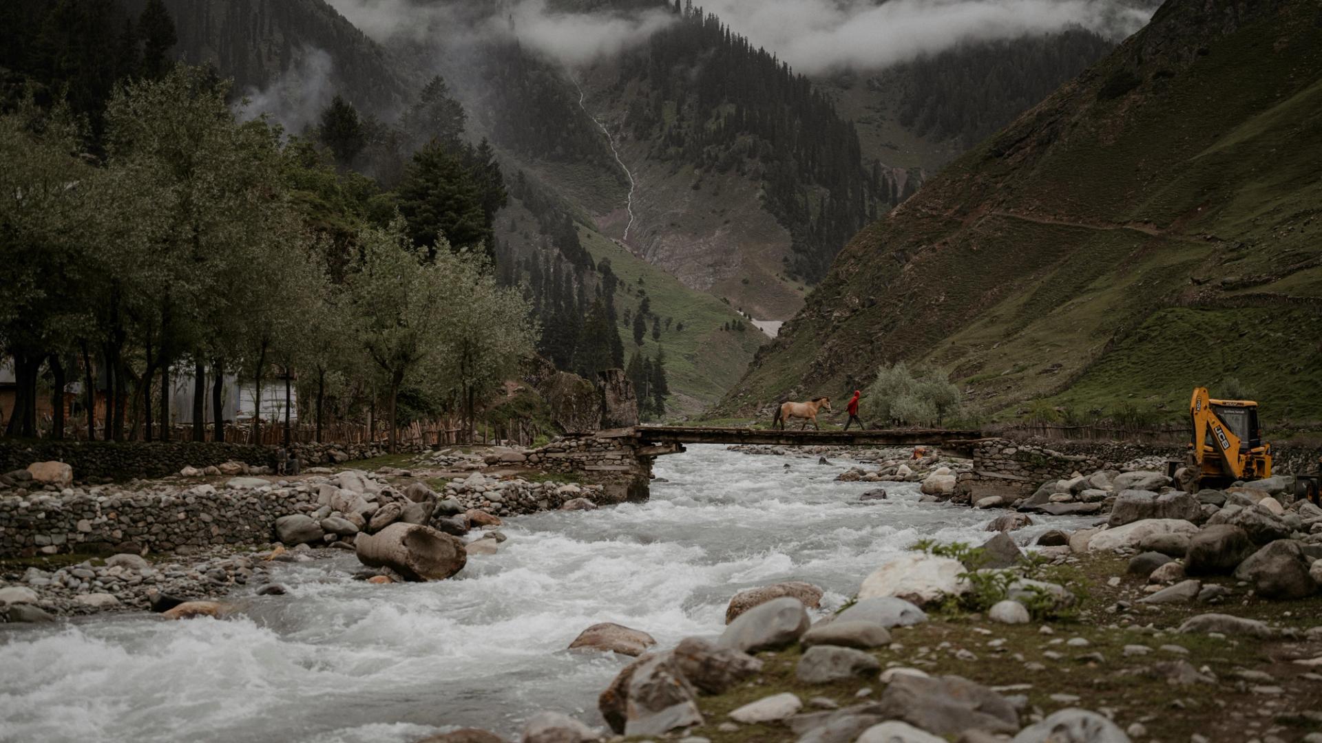 Tirthan Valley Guide: Himachal's Best Offbeat Gem? by Sage Wanderlust