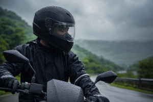 Monsoon Helmet Visor Guide for Indian Riders by Hetvi Patel on AllBlogs