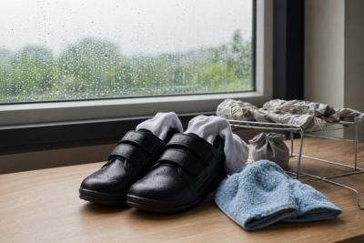 School Shoes in Indian Monsoon: Drying & Smell Checklist