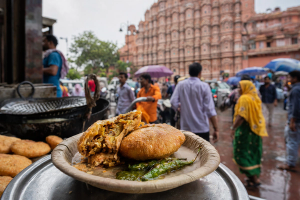 Jaipur Pyaaz Kachori in Monsoon: Food Walk Guide by Kavya Trivedi on AllBlogs