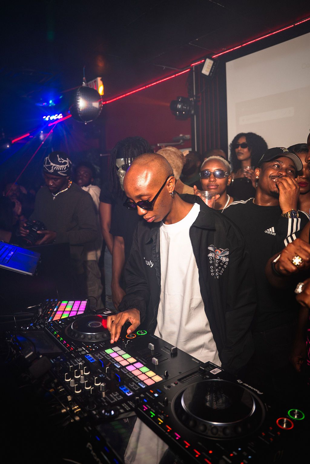 Dope Caesar Live at Vansuya, Hosted by PlayIsland x Vansuya