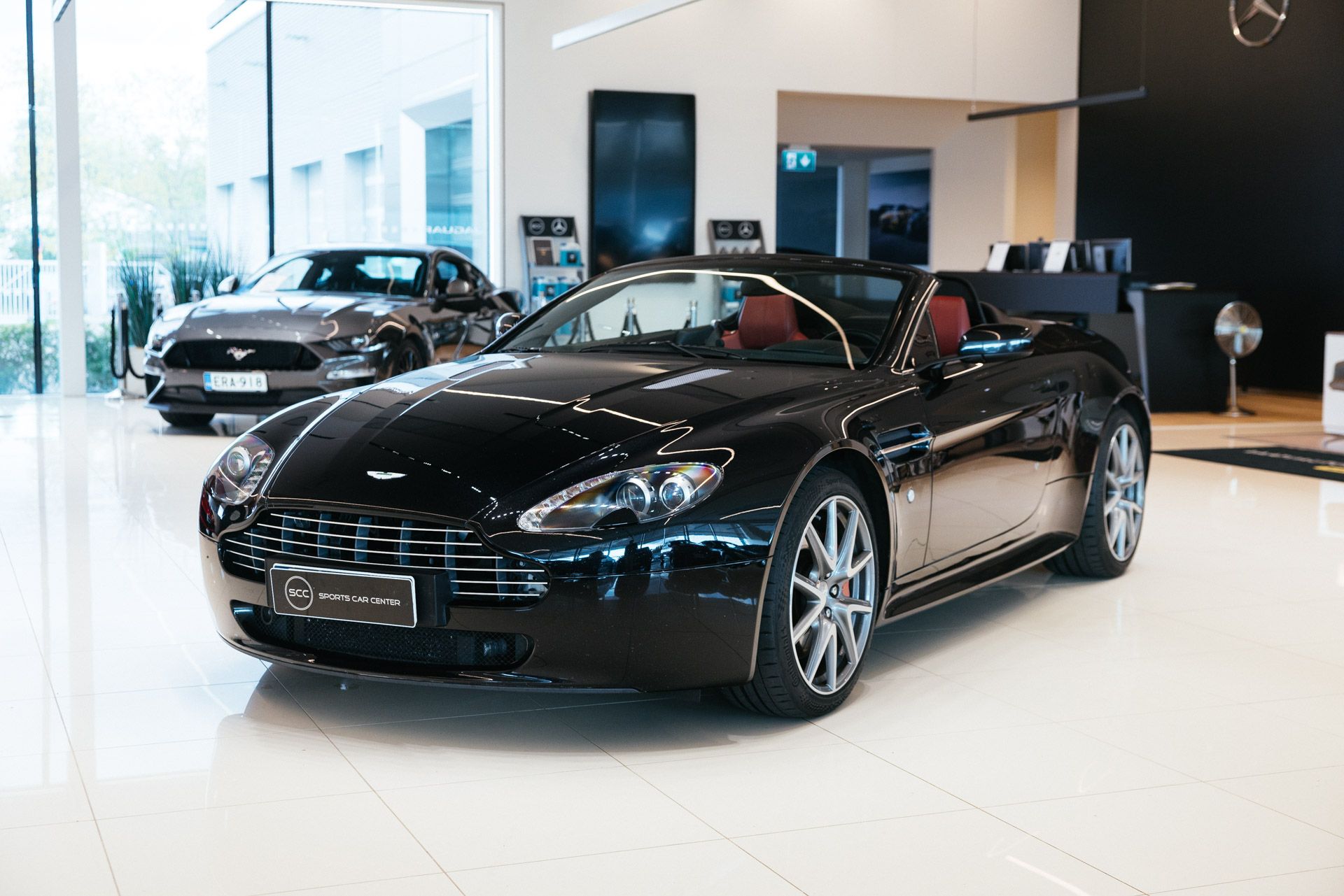 Aston Martin Vantage V8 Vantage Roadster 2008, kuva 2/50