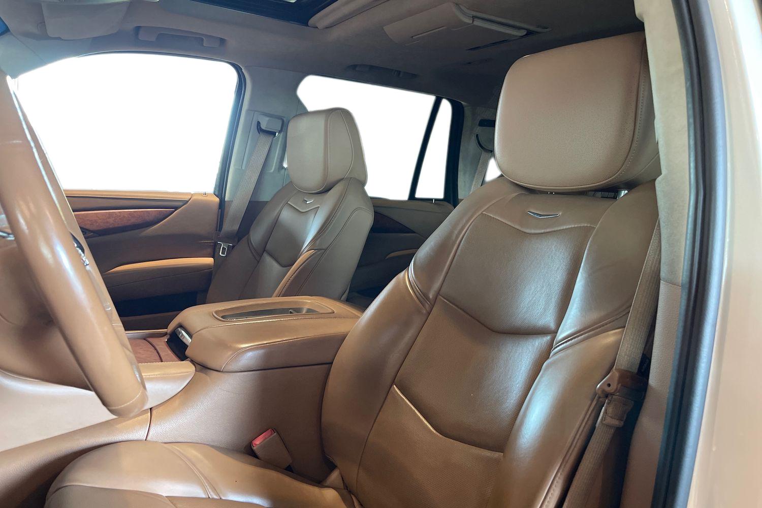 Cadillac Escalade Platinum ESV 2016, kuva 7/57