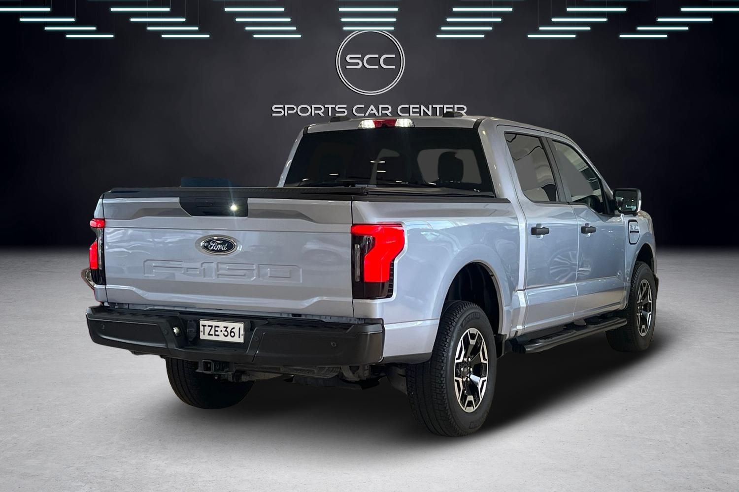 Ford F-150 Lightning 2023, kuva 3/57