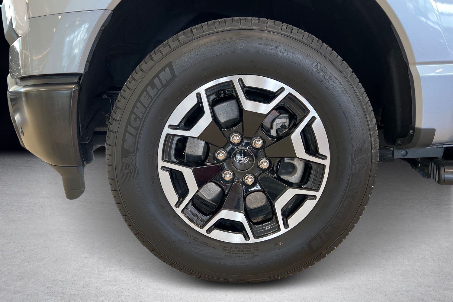 Ford F-150 Lightning 2023, kuva 7/57