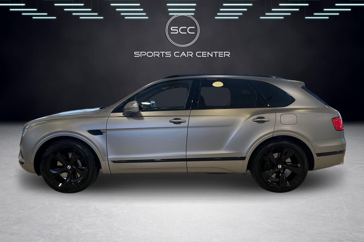 Bentley Bentayga Hybrid 2021, kuva 3/54