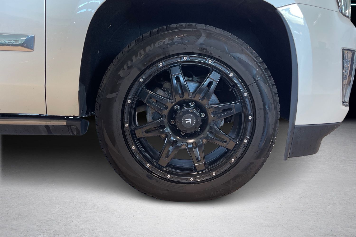 Cadillac Escalade Platinum ESV 2016, kuva 6/57