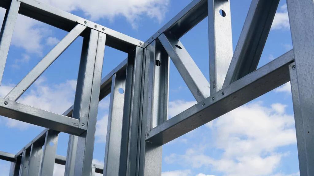 Casas pré-fabricadas vs casas modulares: O que são e o que realmente difere em 2026?