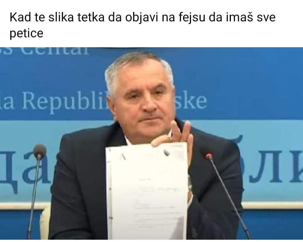 Kad te tetka objavi na fejsu...