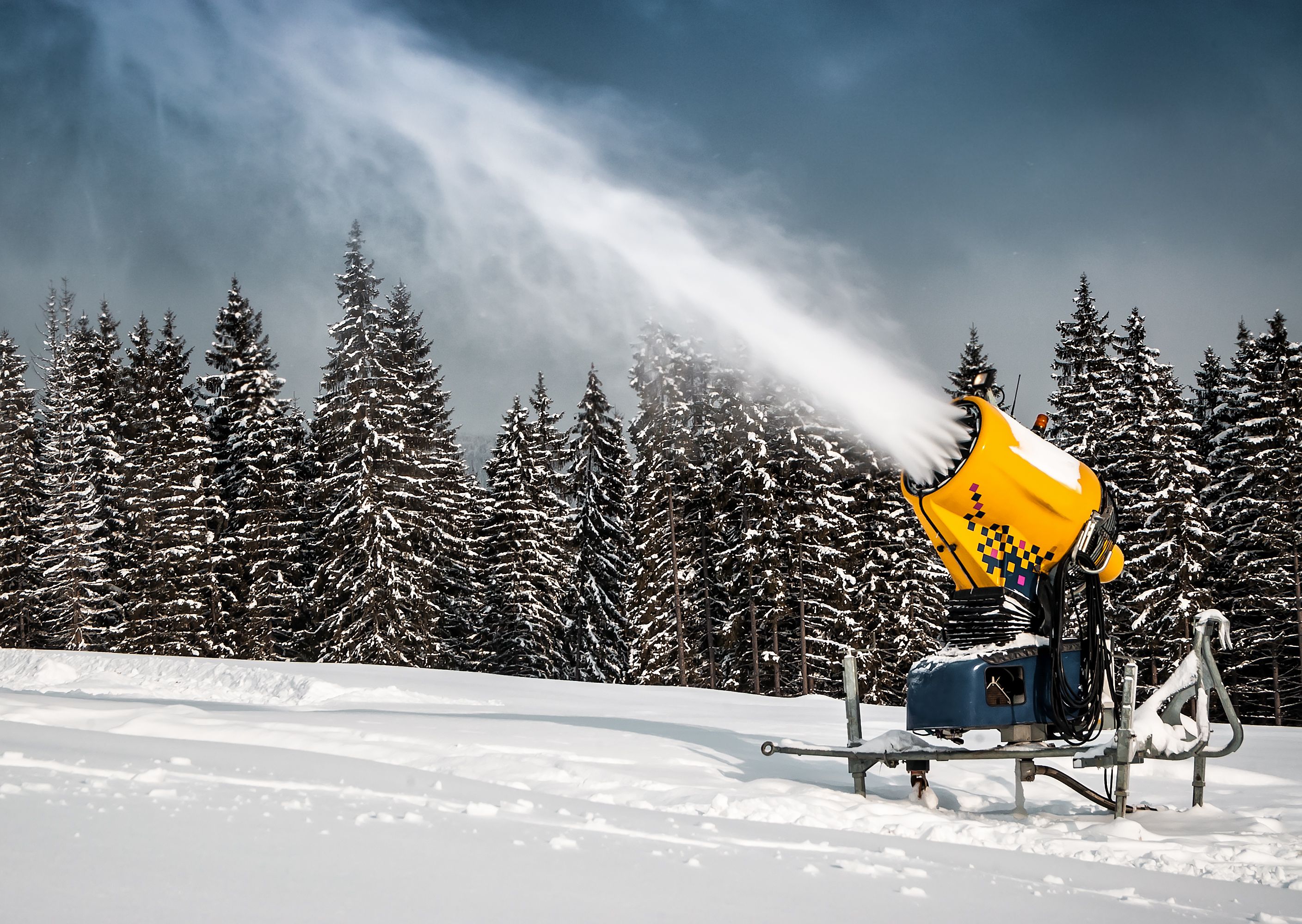 Snøkanon i arbeid på Gausta Skisenter