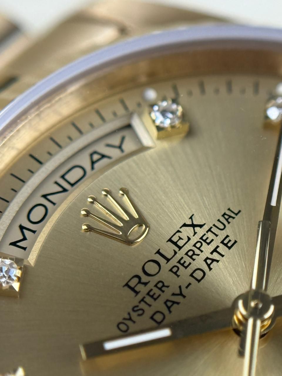 Rolex Day-Date "President" - 36mm - Ref; 18238 thumbnail 3