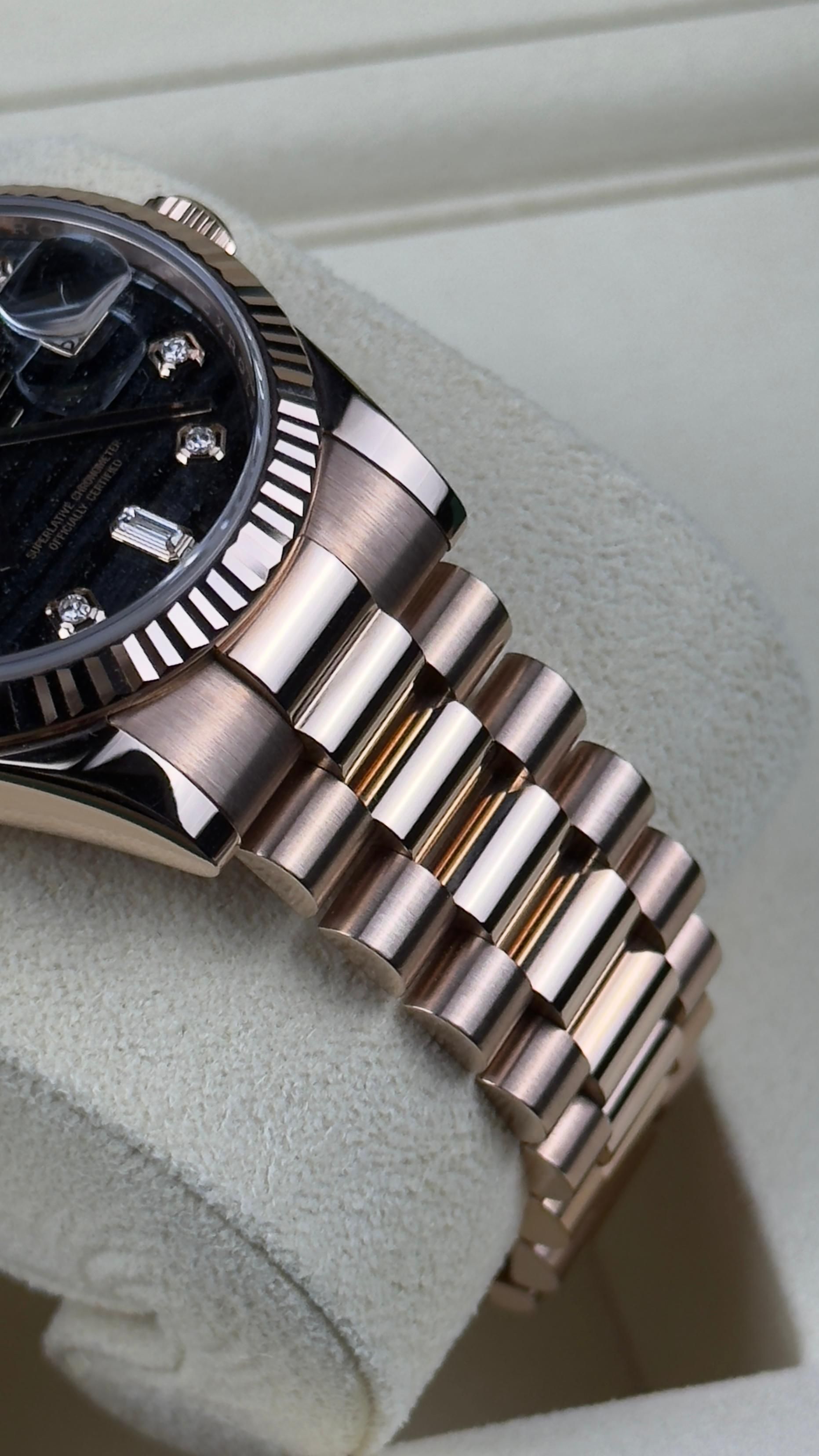 Rolex Day-Date Ferrite - 36mm - Ref; 118235 thumbnail 8