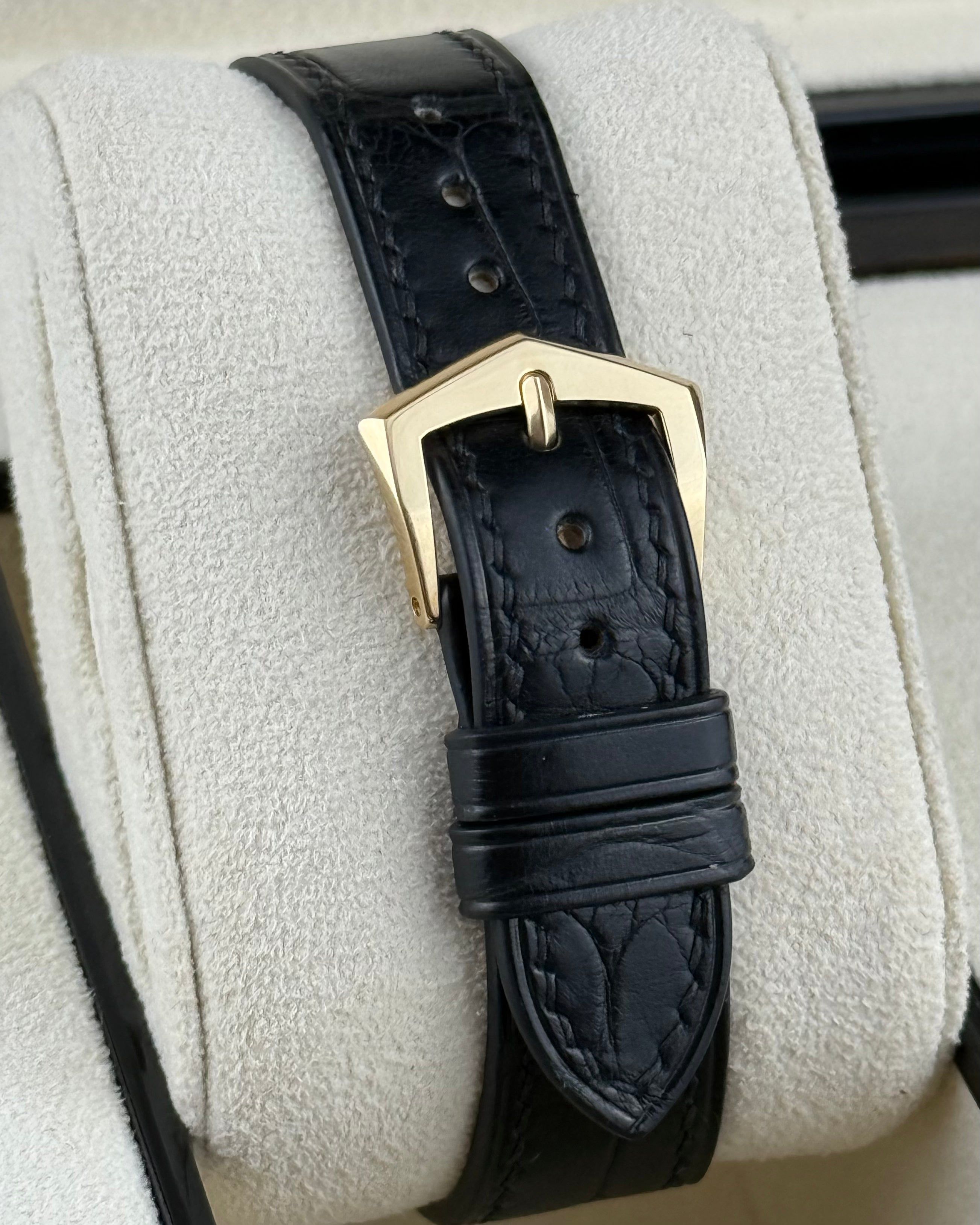 Patek Philippe Calatrava - 33mm - Ref: 3944J thumbnail 5