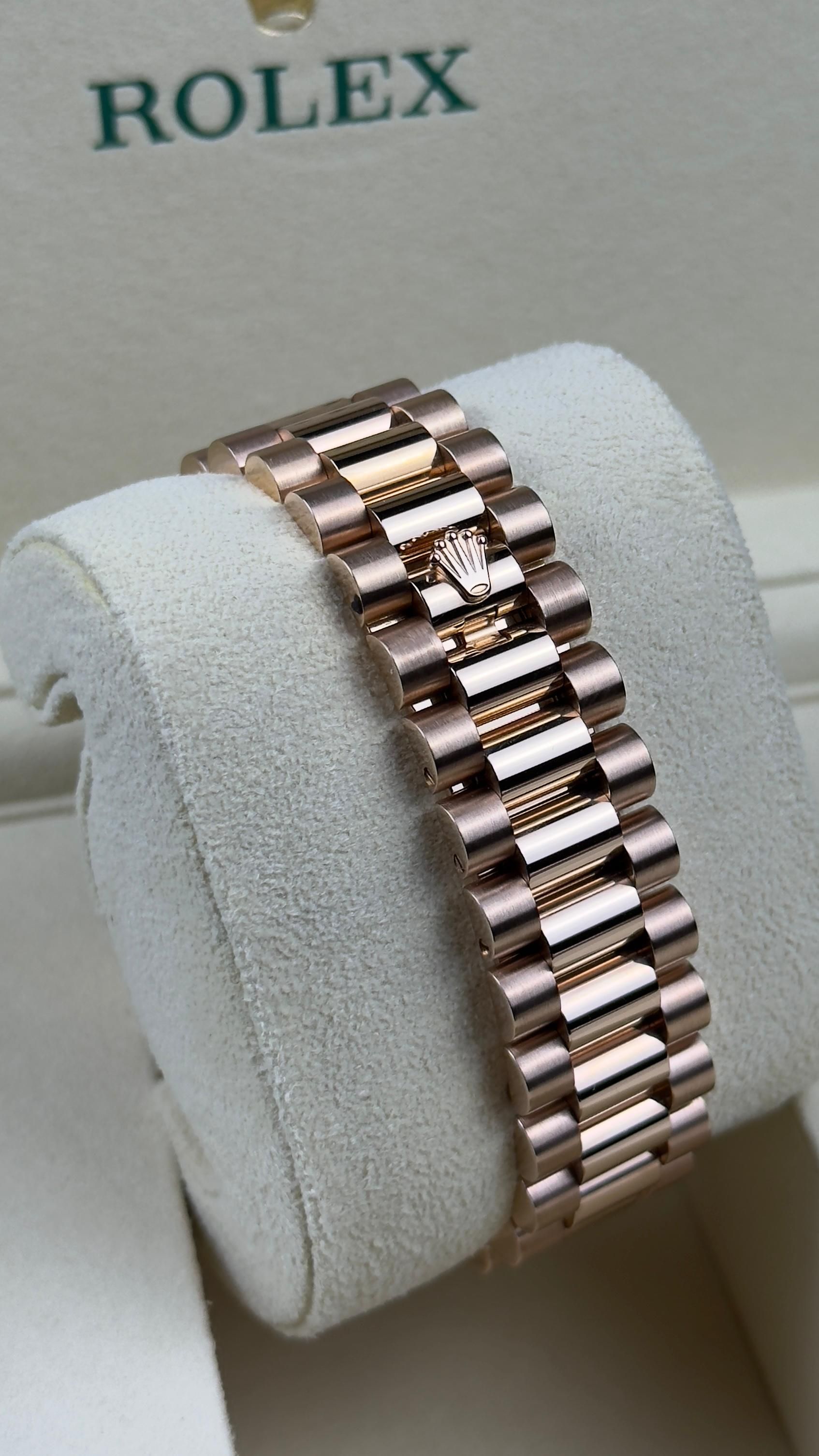 Rolex Day-Date Ferrite - 36mm - Ref; 118235 thumbnail 9