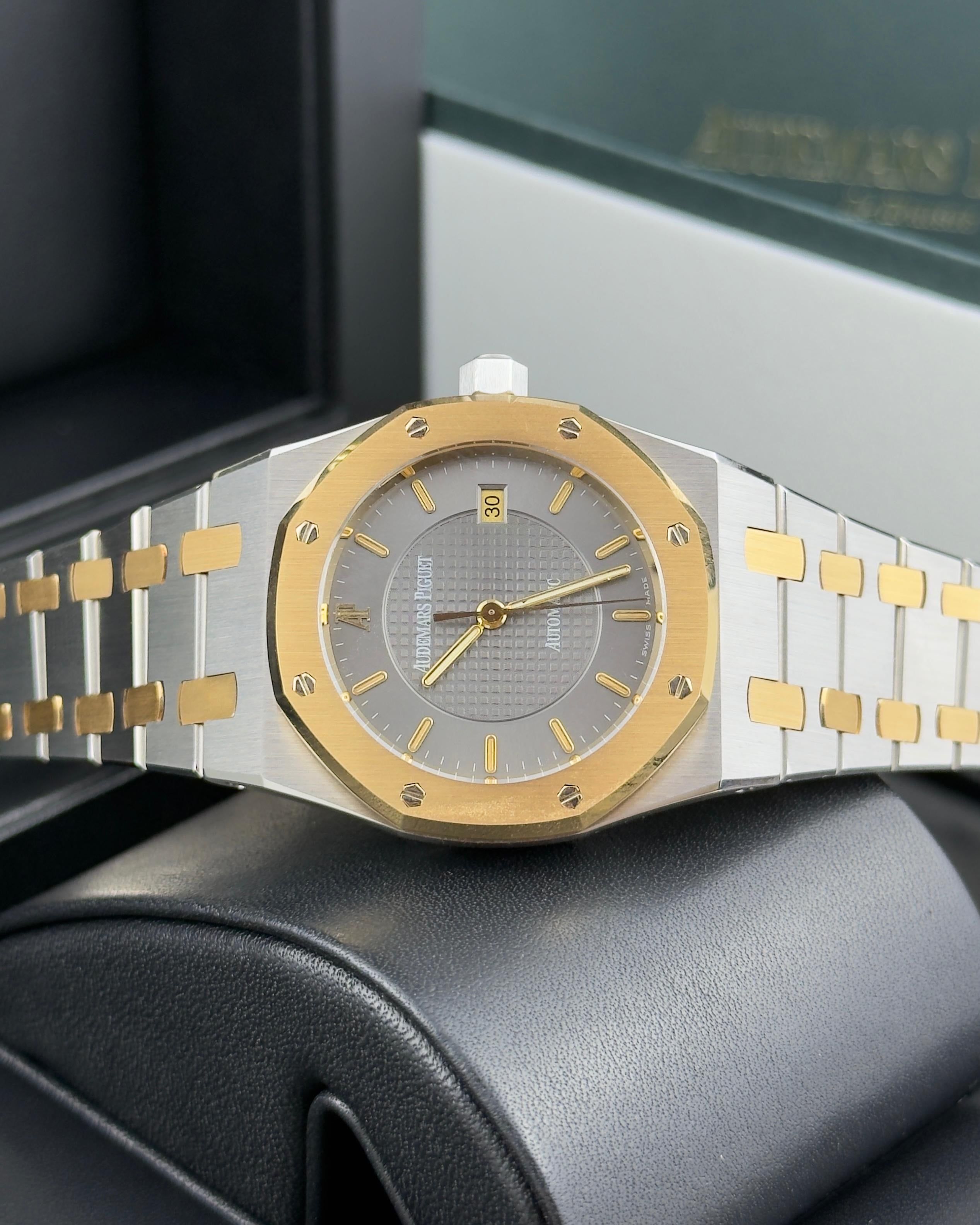 Audemars Piguet Royal Oak - 33MM - REF : 15050SA.O.0789SA.01 thumbnail 4