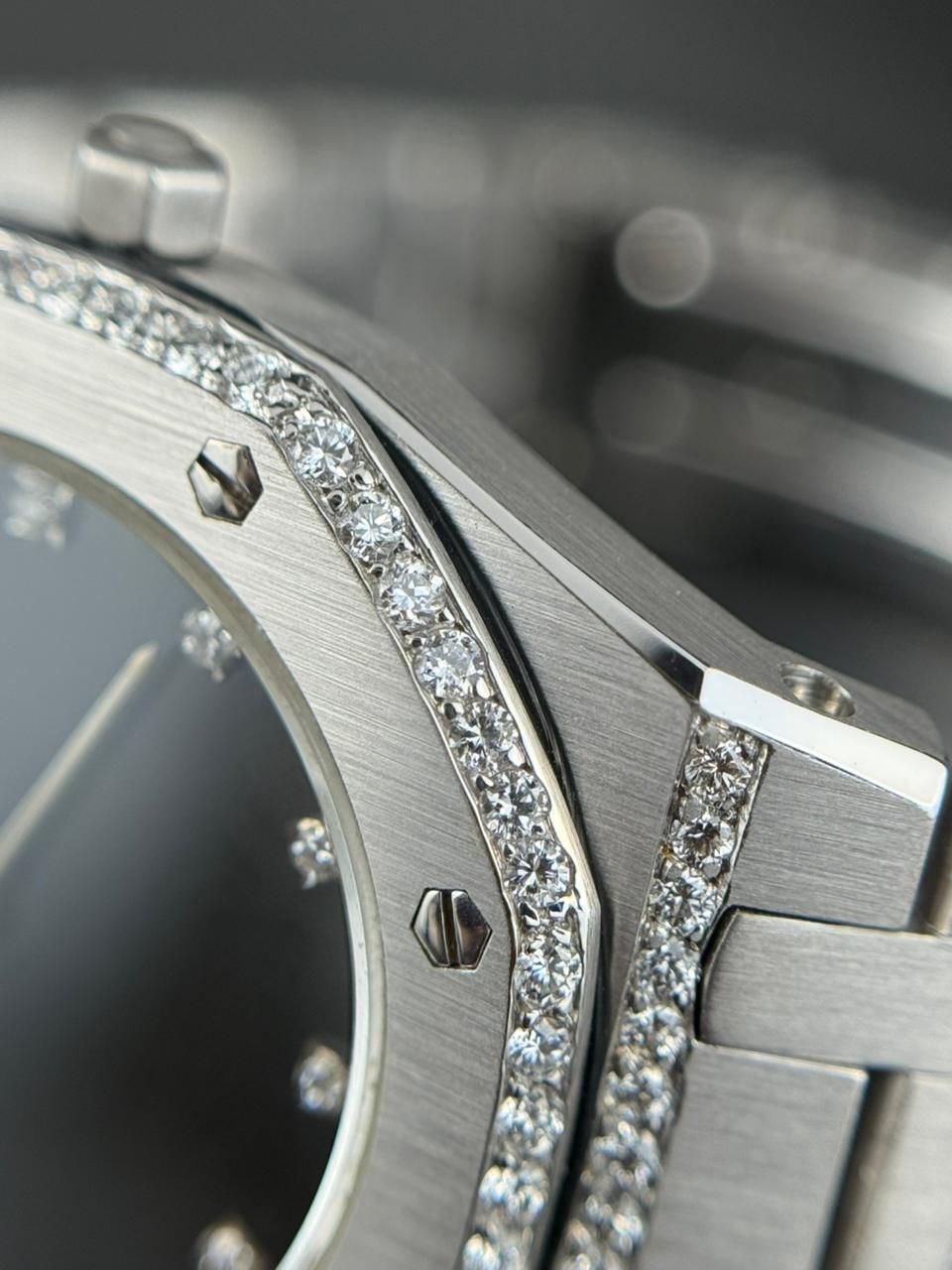 Audemars Piguet Royal Oak - 35MM - Ref. 6008BC thumbnail 8