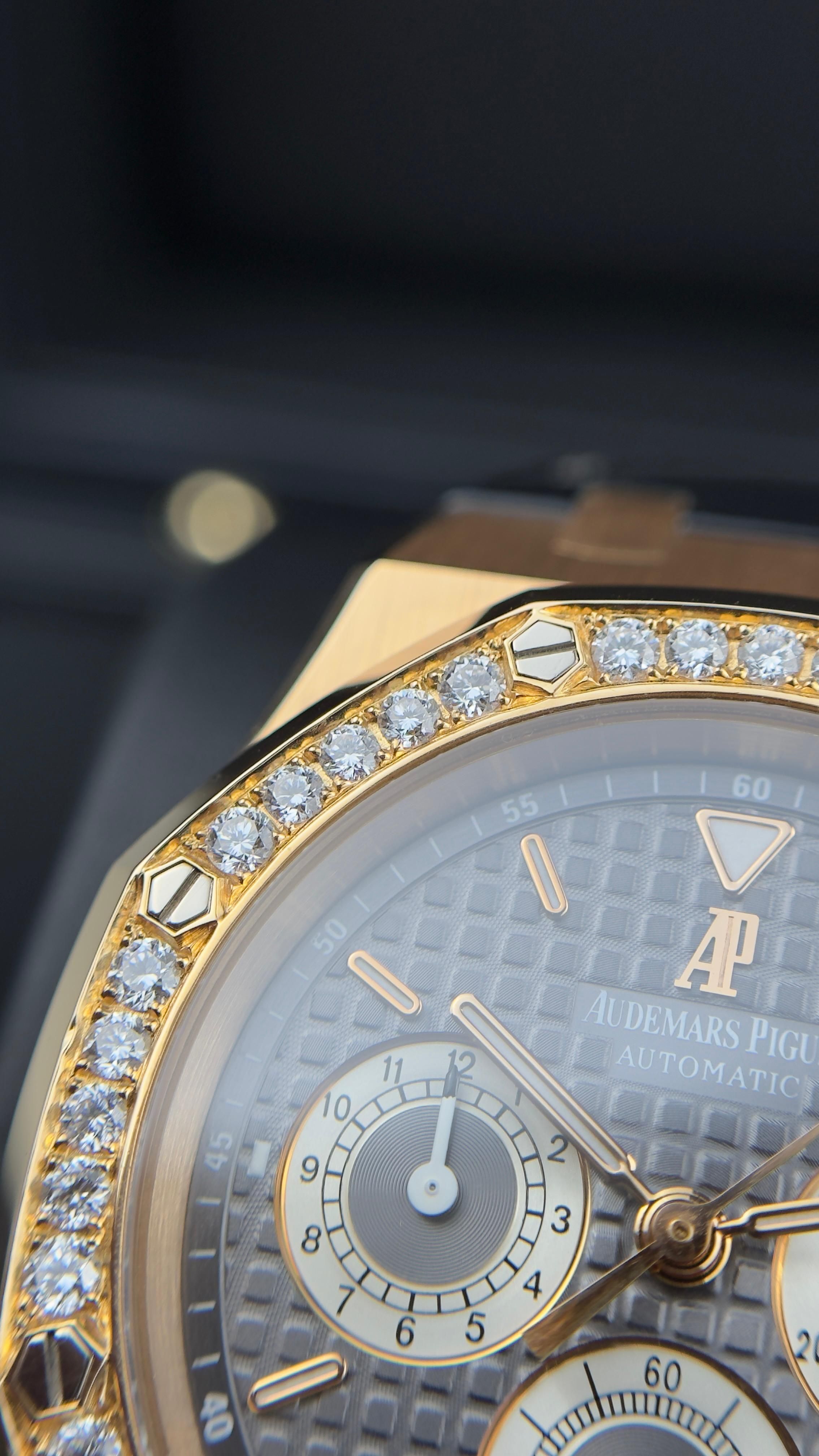 Audemars Piguet Royal Oak Offshore - 39MM - REF : 26022OR.OO.D088CR.0 thumbnail 7