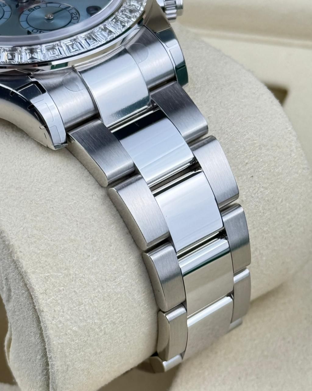 Rolex Daytona Cosmograph Platinum - 40mm - Ref; 126576TBR thumbnail 12
