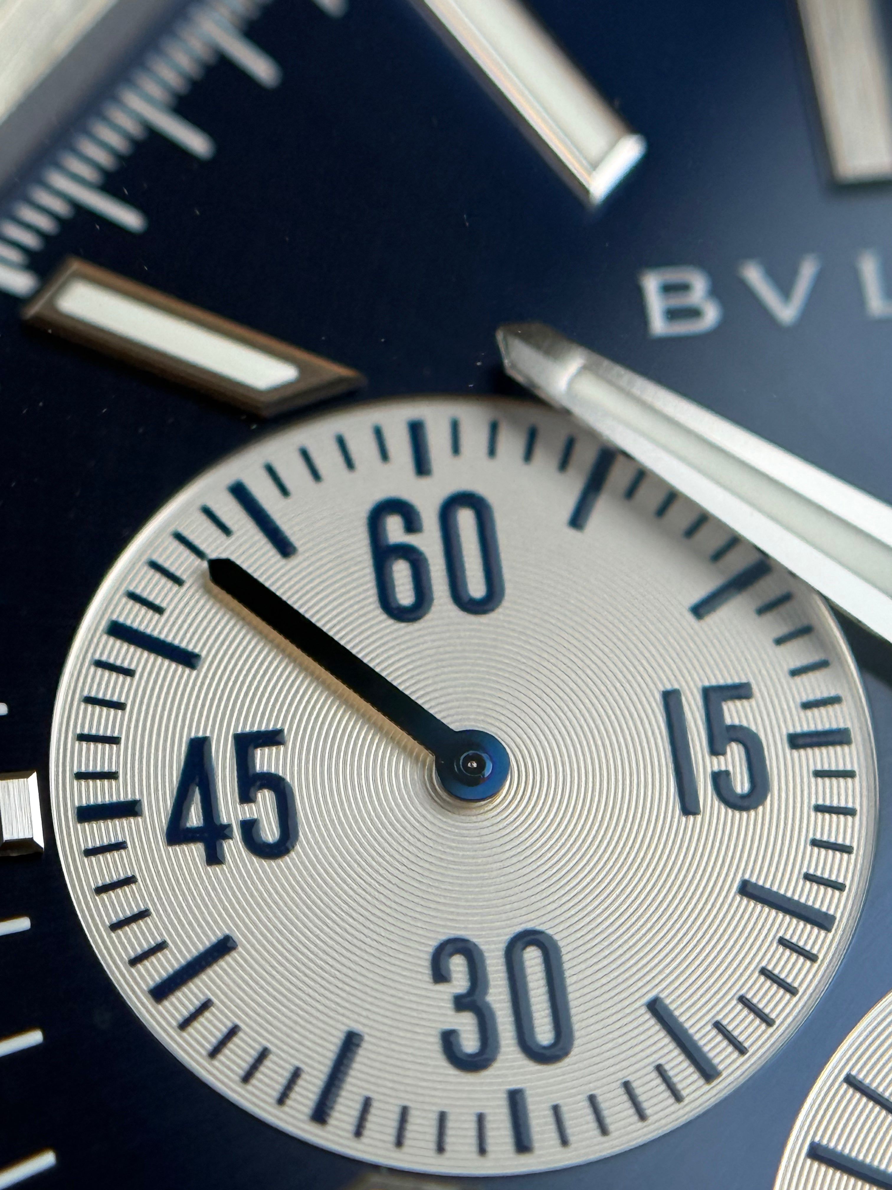 Bvlgari Octo Finissimo Chronograph GMT - 43mm - Ref : 103467 thumbnail 4