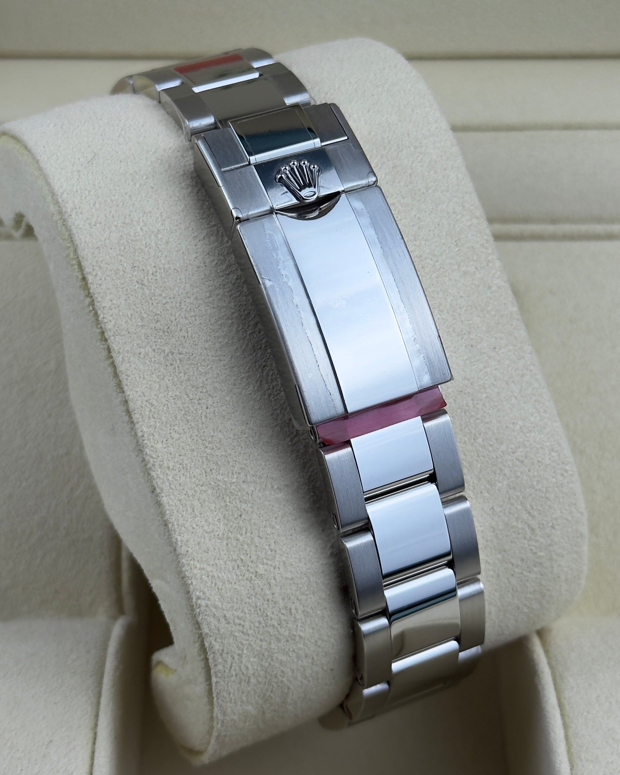 ROLEX COSMOGRAPH DAYTONA - 40MM - Ref. 126506-0002 thumbnail 11