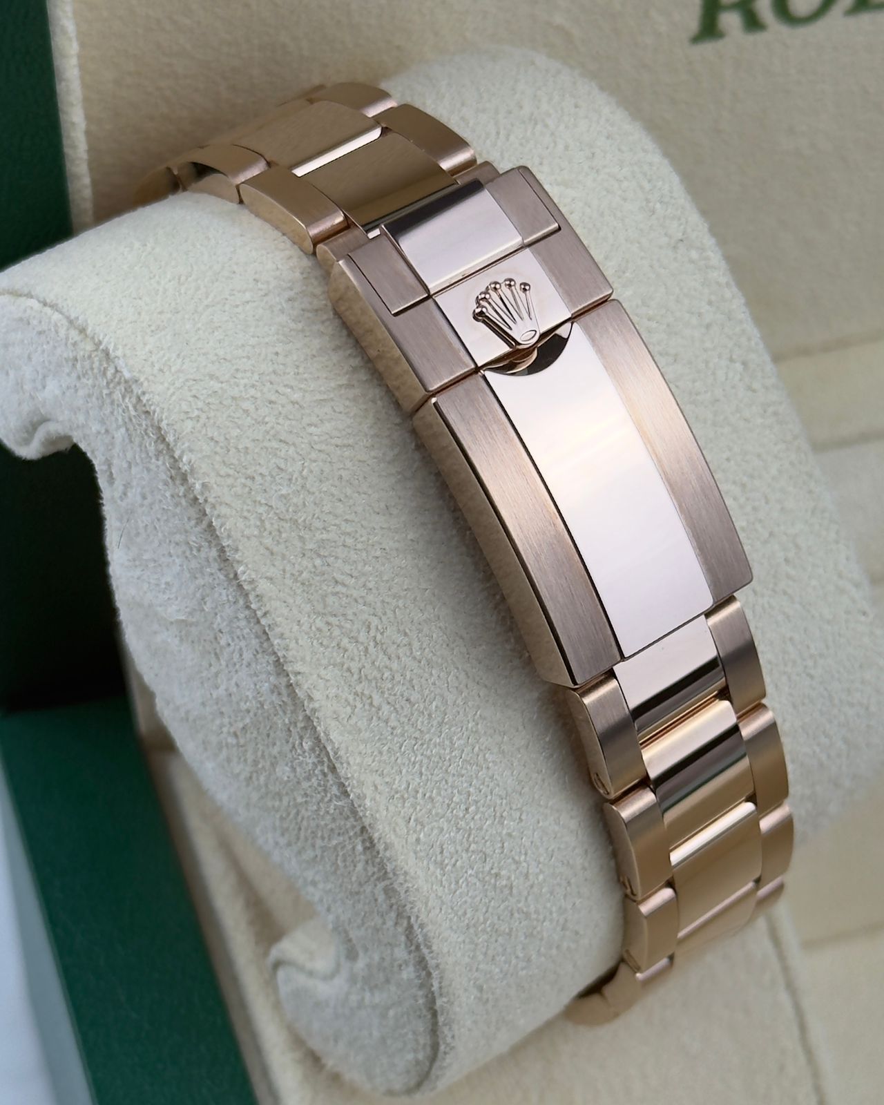 Rolex Daytona Cosmograph Meteorite Dial - 40mm - Ref; 116505 thumbnail 4