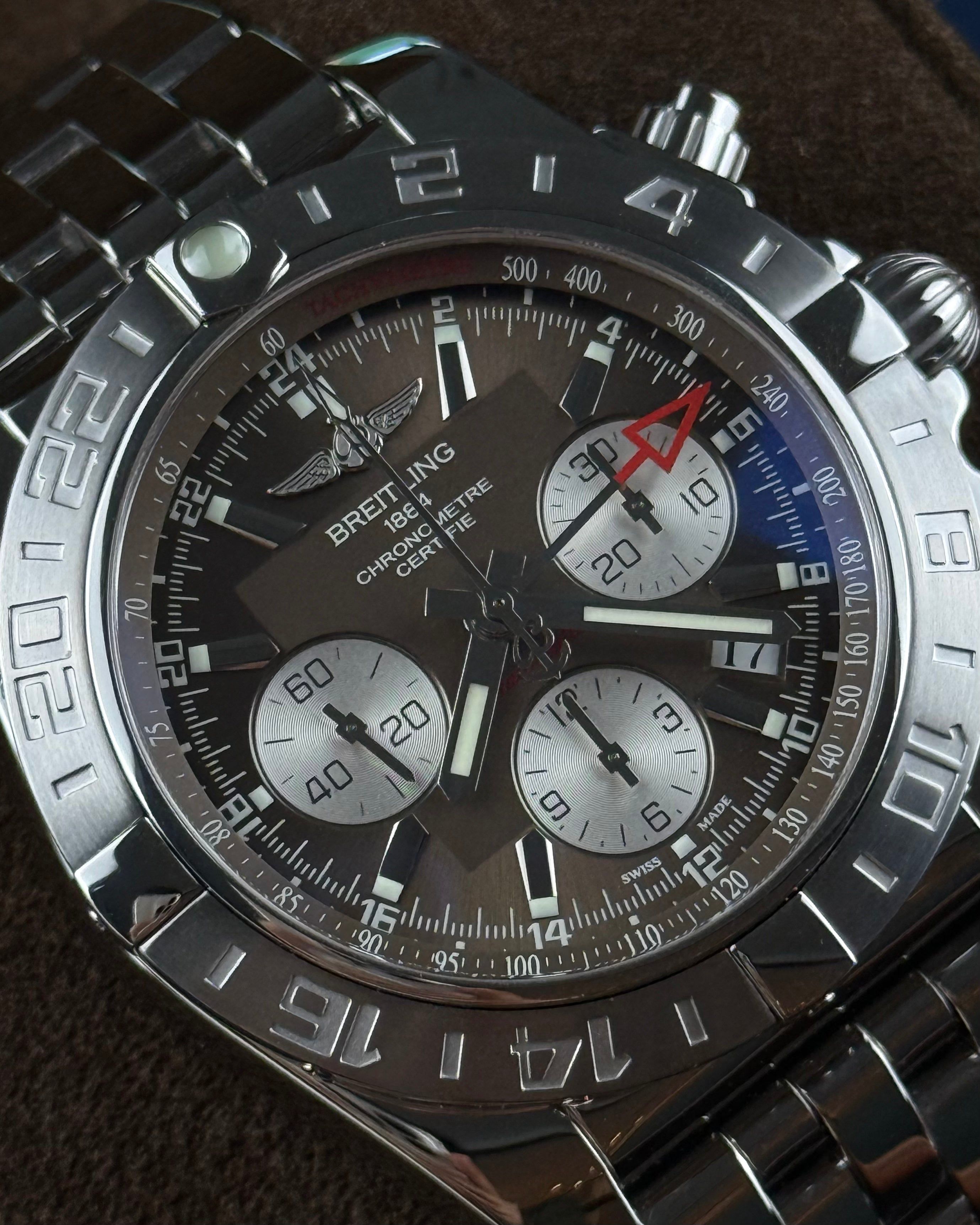 Breitling Chronomat GMT - 44MM - Ref : AB042011 thumbnail 4
