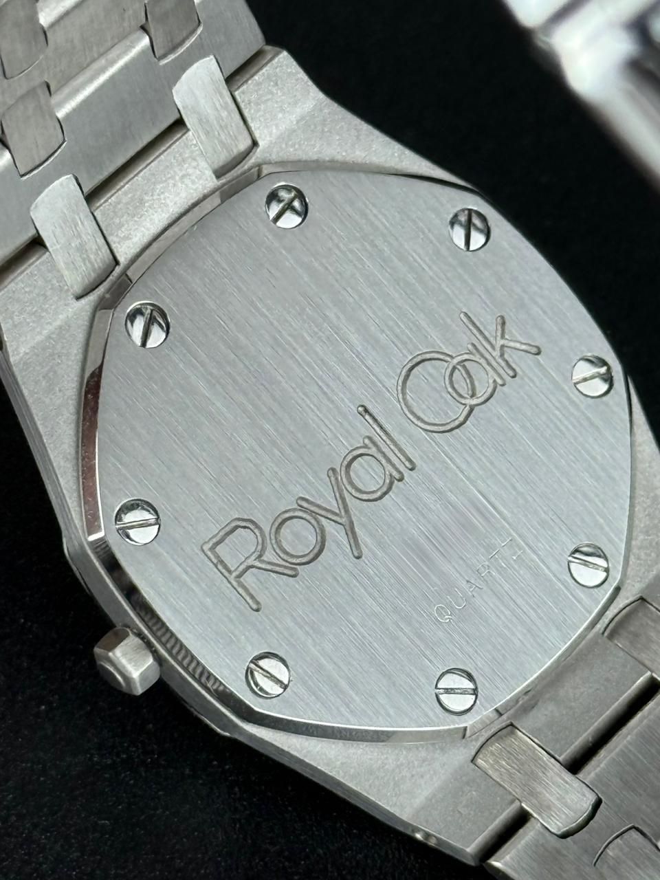 Audemars Piguet Royal Oak - 35MM - Ref. 6008BC thumbnail 11