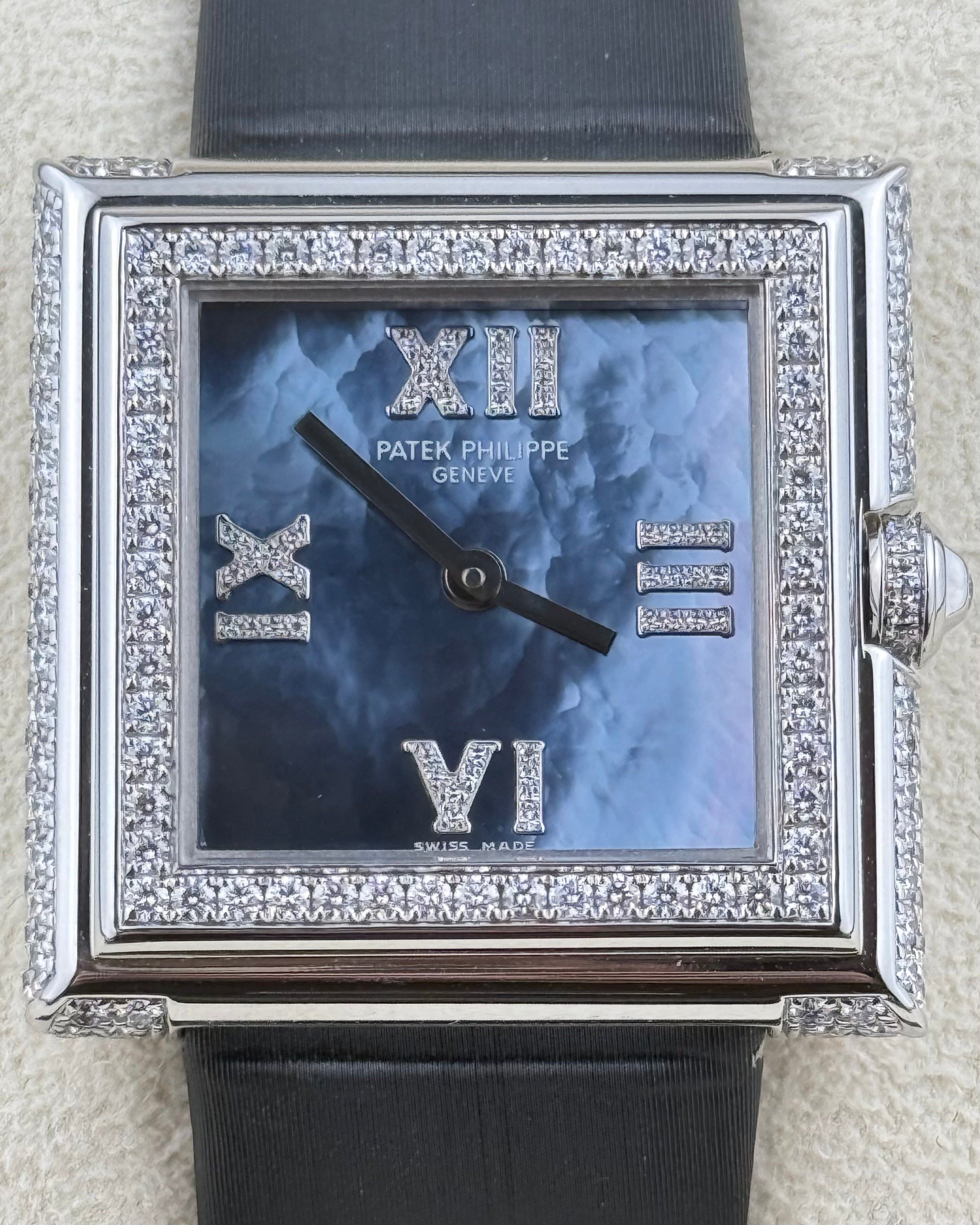Patek Philippe Gondolo - 28mm - Ref: 4869G-1G thumbnail 4