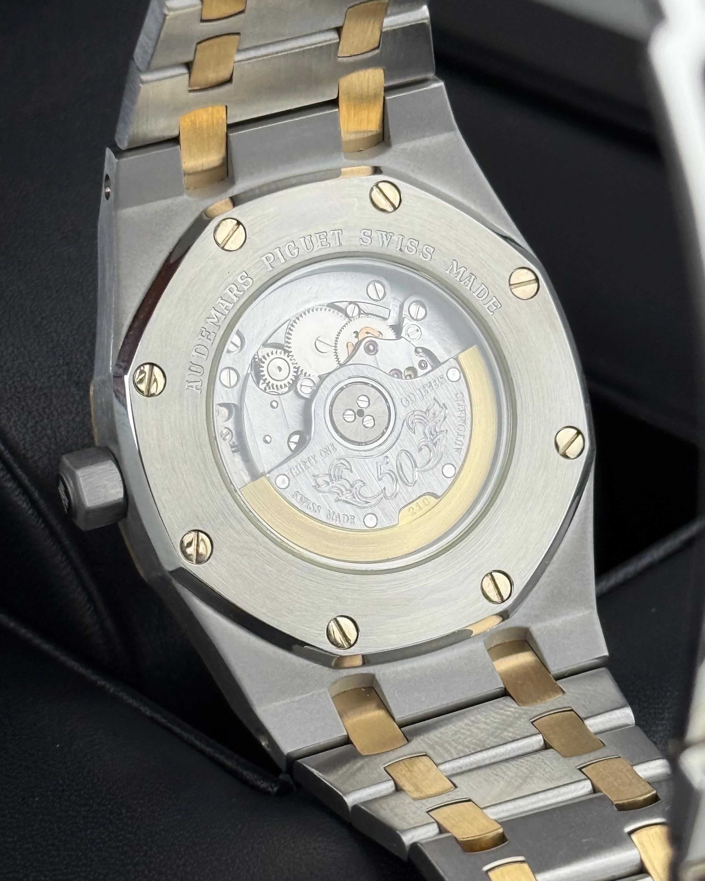 Audemars Piguet Royal Oak - 33MM - REF : 15050SA.O.0789SA.01 thumbnail 10