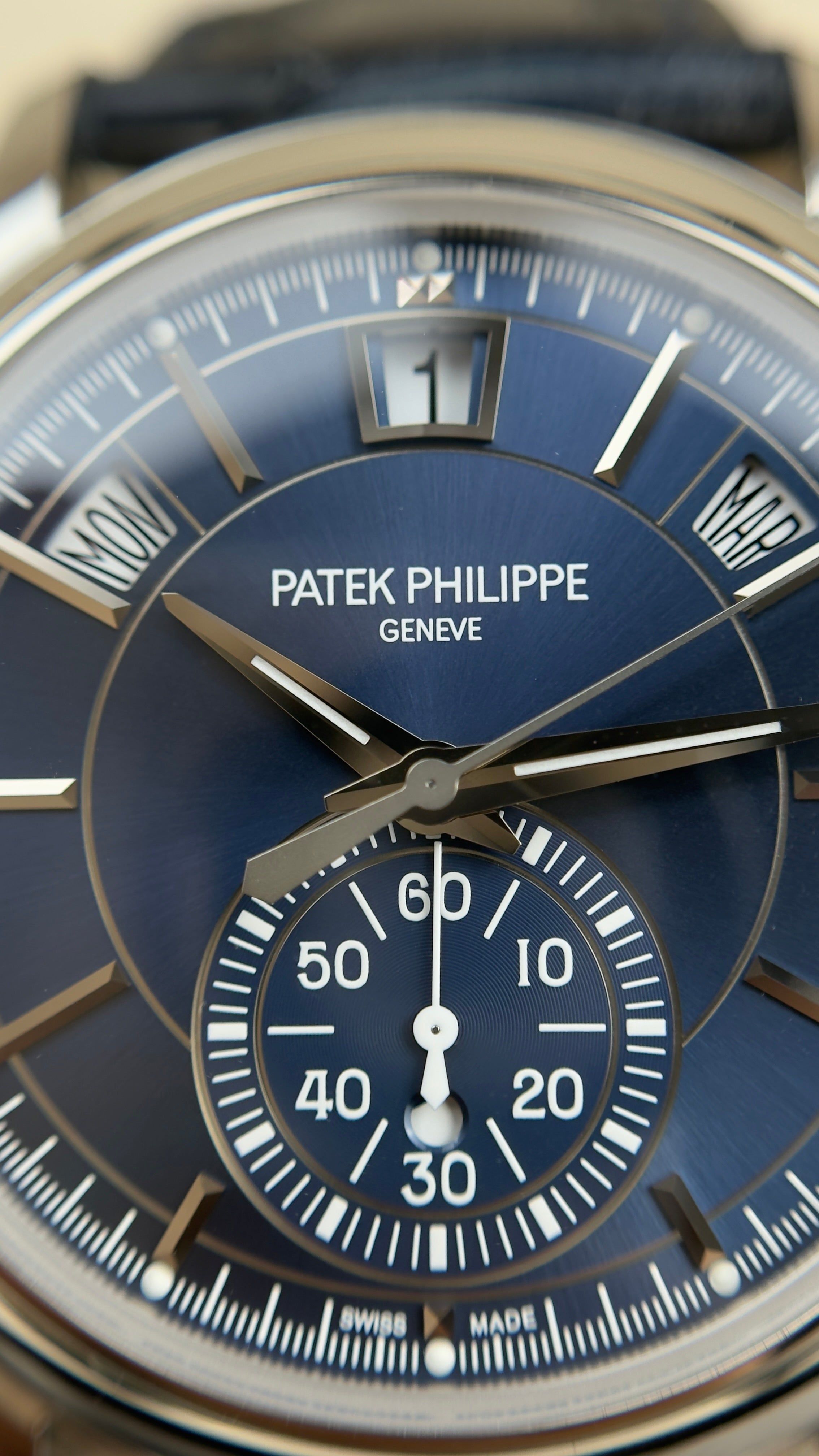 Patek Philippe Complications Annual Calendar Chronograph - 42mm - Ref. 5905P-001 thumbnail 5