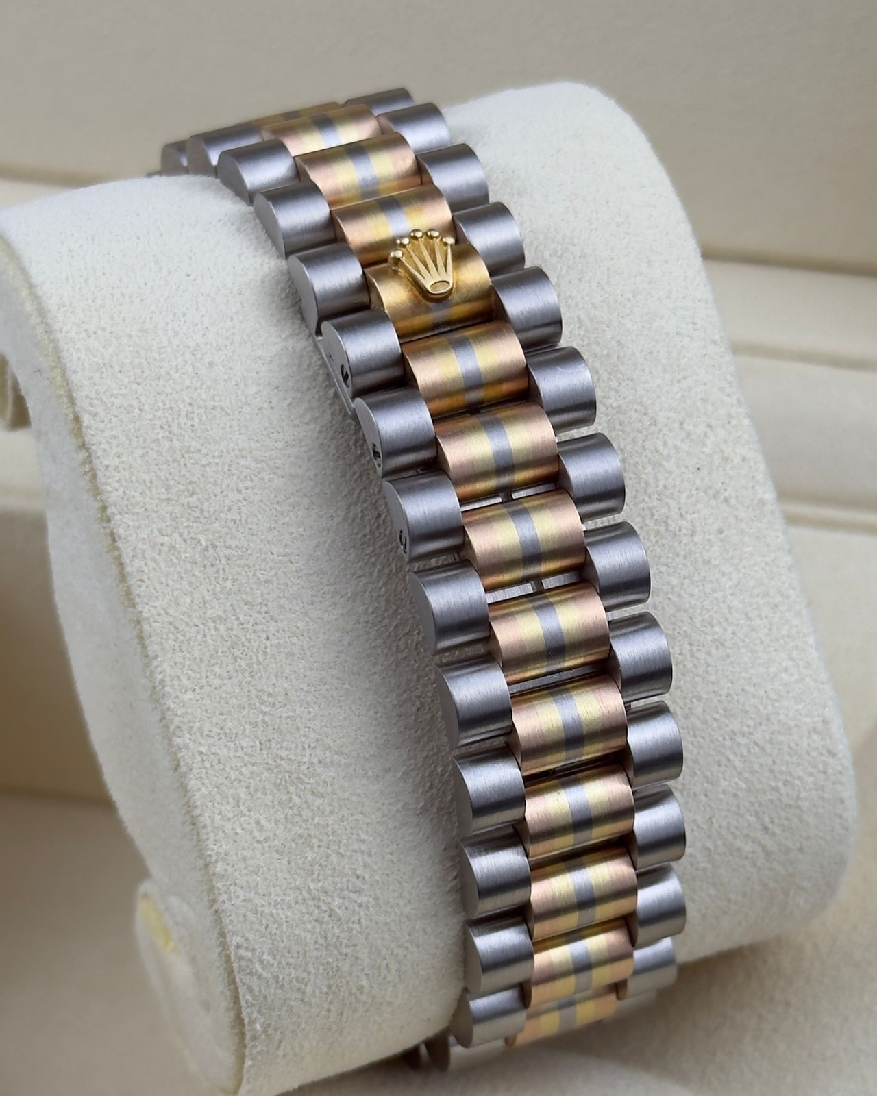 Rolex President Day-Date Tridor - 36mm - Ref; 18349 thumbnail 11