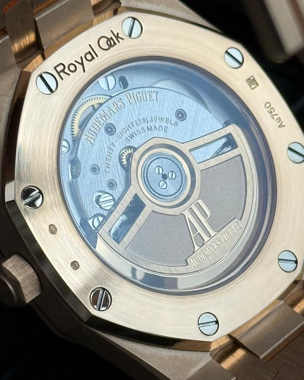Audemars Piguet Royal Oak - 34MM - REF : 77451OR.ZZ.1361OR.04 thumbnail 10