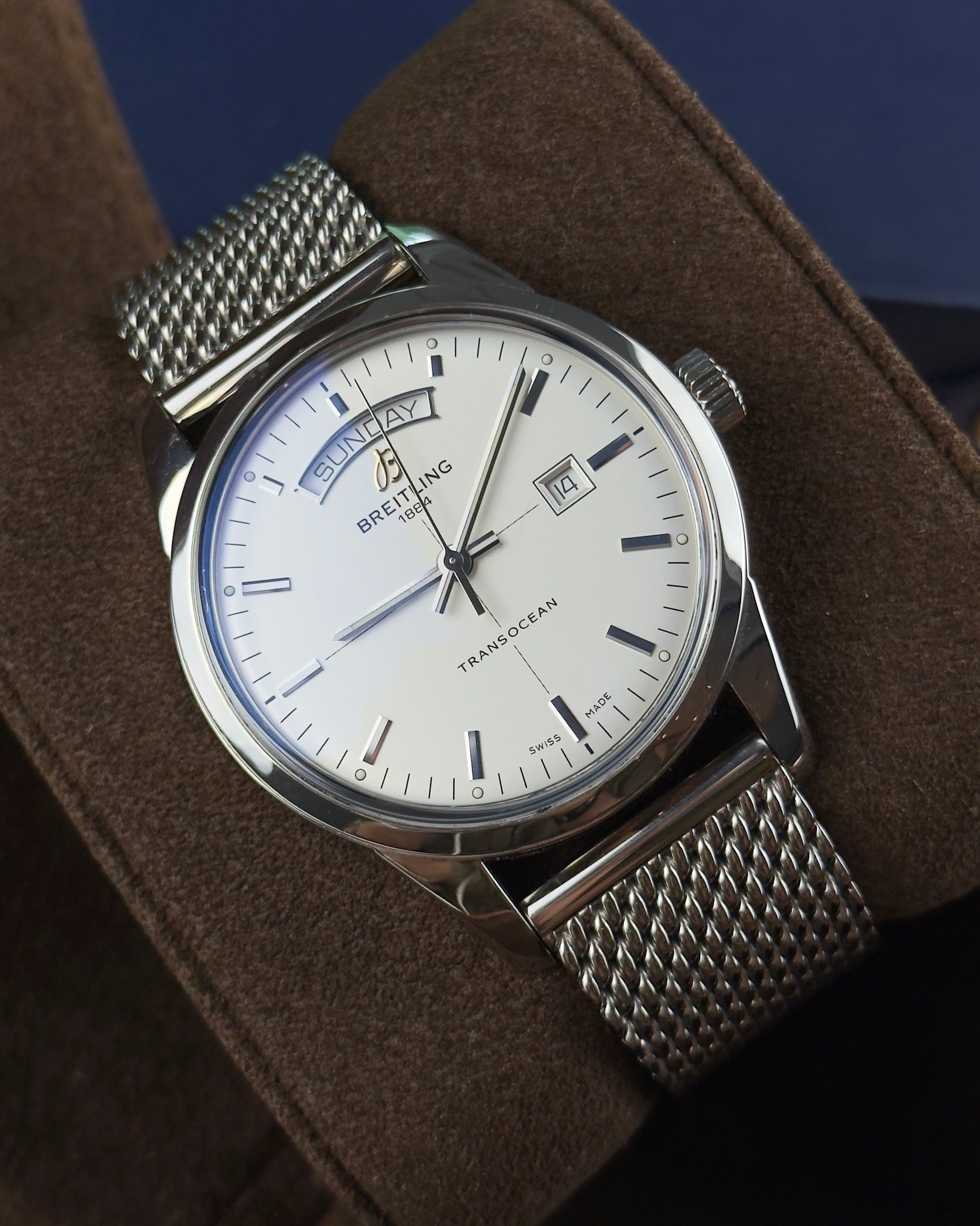 Breitling Transocean Day & Date - 43MM - Ref : A45310121G1A1 thumbnail 3