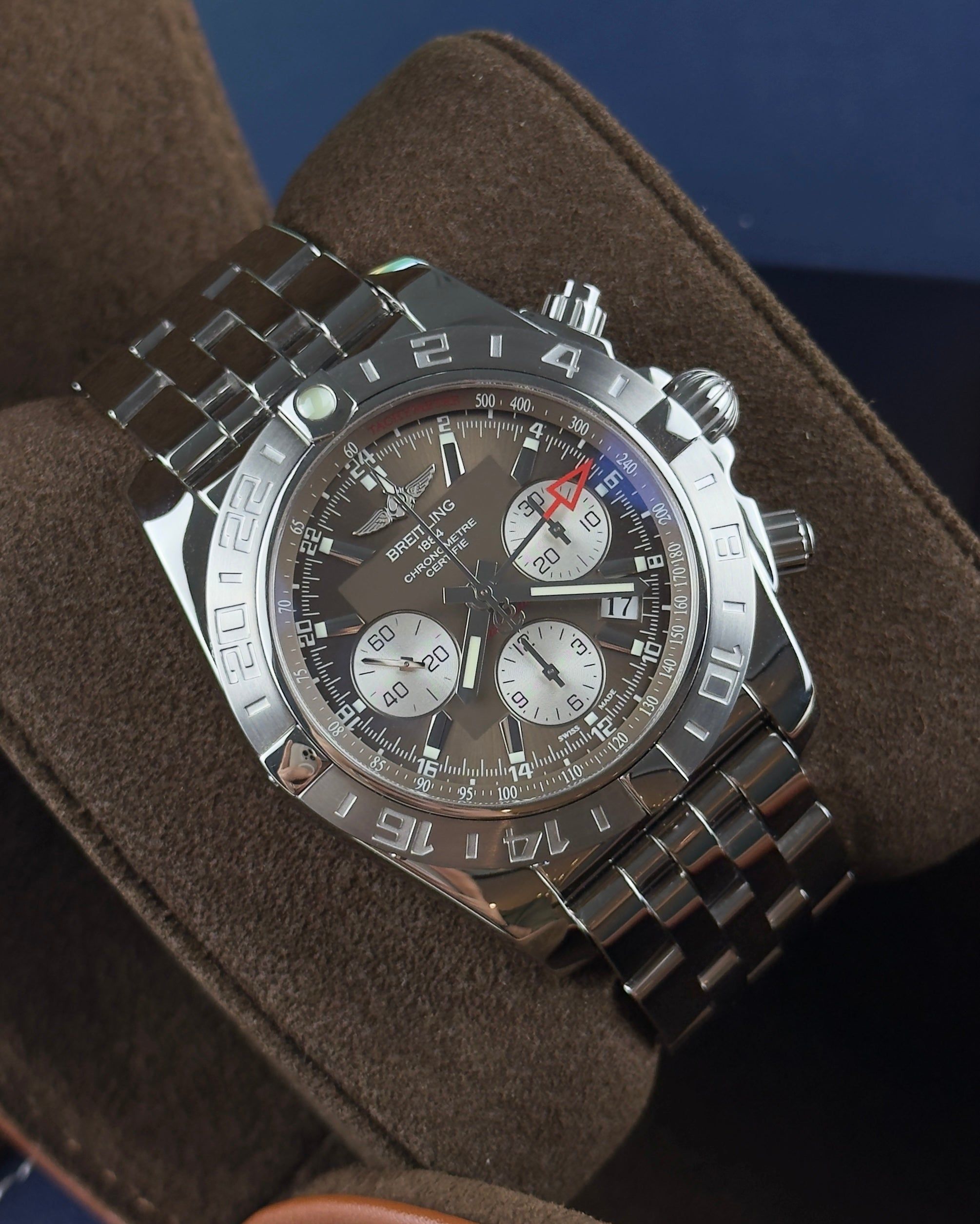 Breitling Chronomat GMT - 44MM - Ref : AB042011 thumbnail 3