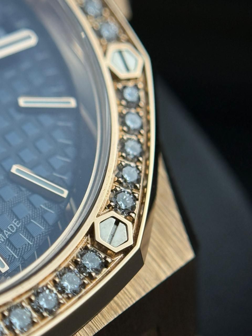 Audemars Piguet Royal Oak - 34MM - REF : 77451OR.ZZ.1361OR.04 thumbnail 6