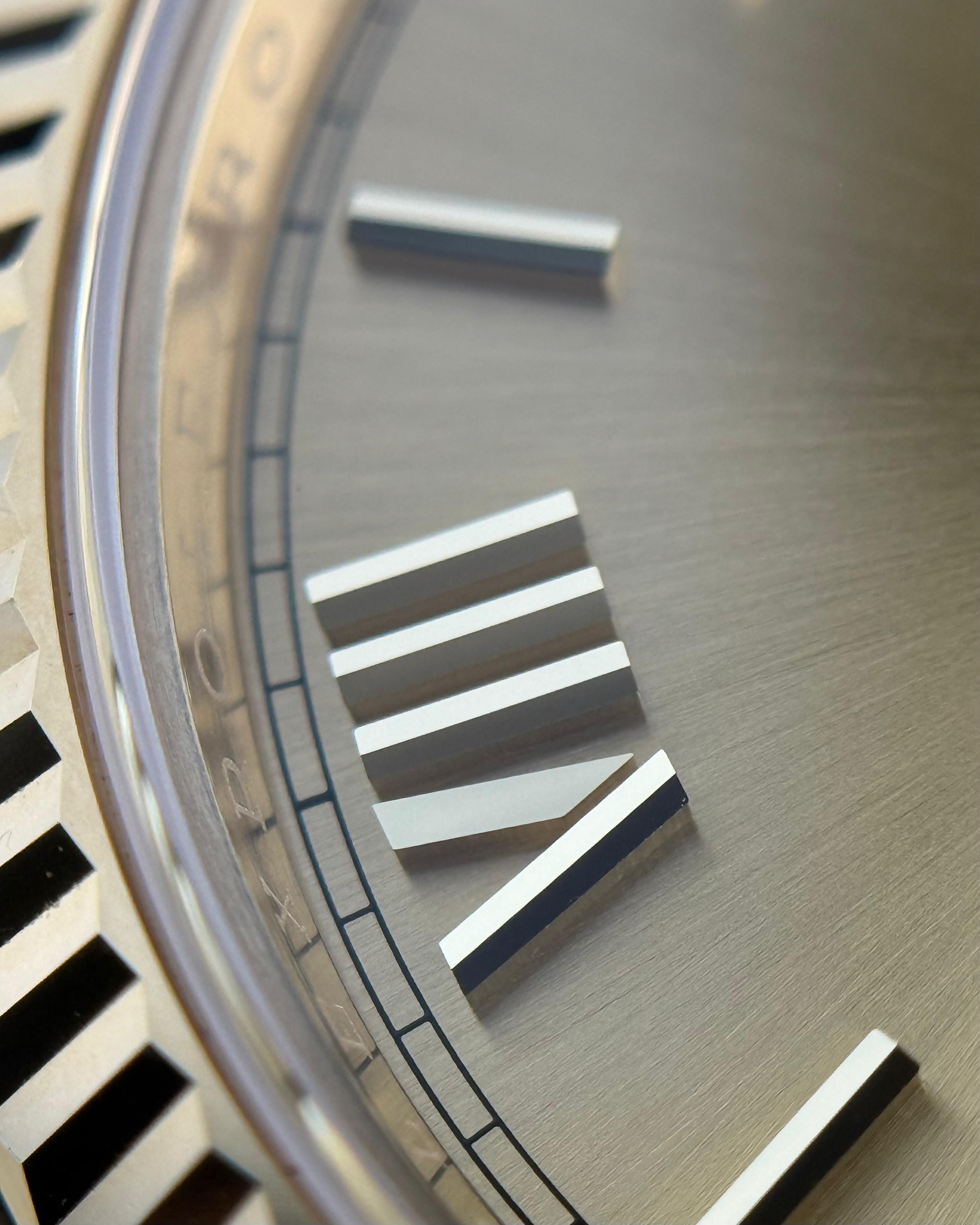 Rolex Day-Date - 40mm - Ref; 228238 thumbnail 7