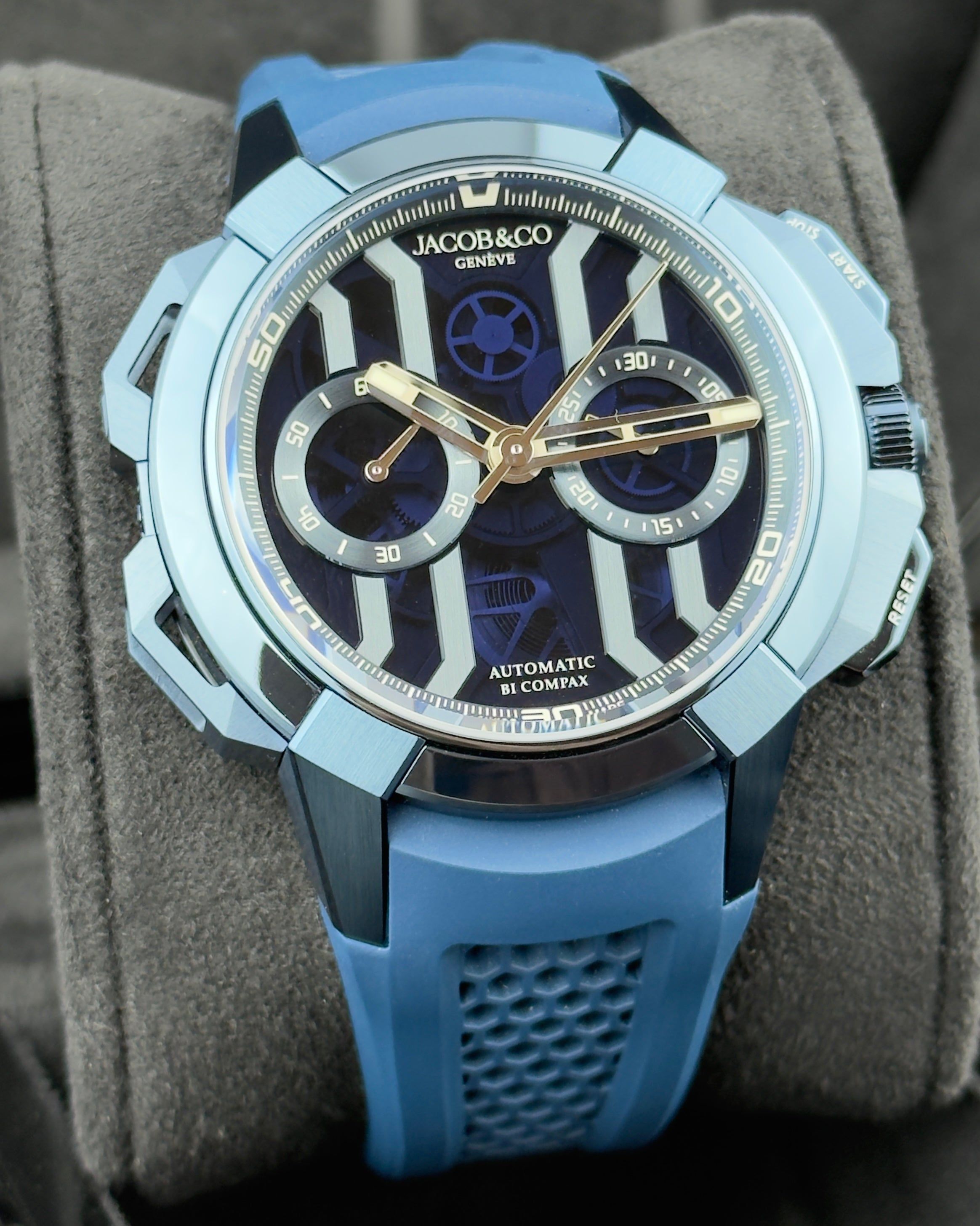 Jacob & Co. EPIC X TITANIUM Chrono- 44MM Ref; EC400.22.AF.AA.A thumbnail 4