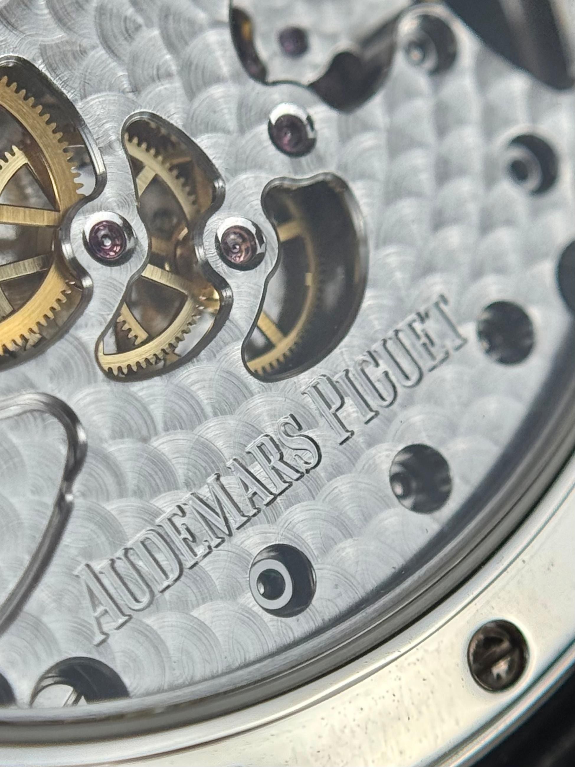 Audemars Piguet Millenary - 35MM - 7724BC.ZZ.A813CR thumbnail 6