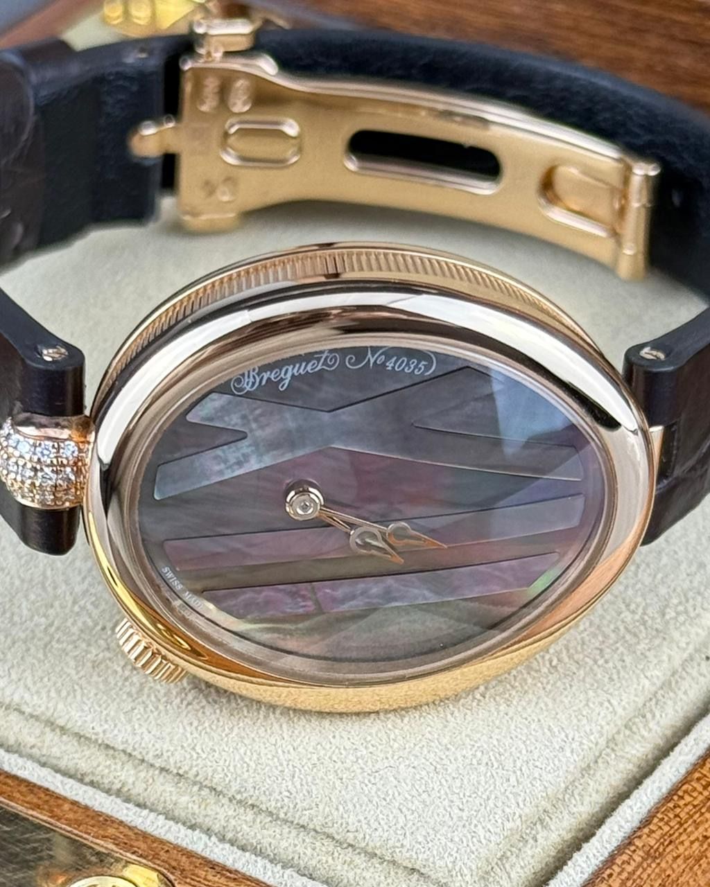 Breguet "Reine de Naples" - 42MM - Ref: 9808BR thumbnail 3