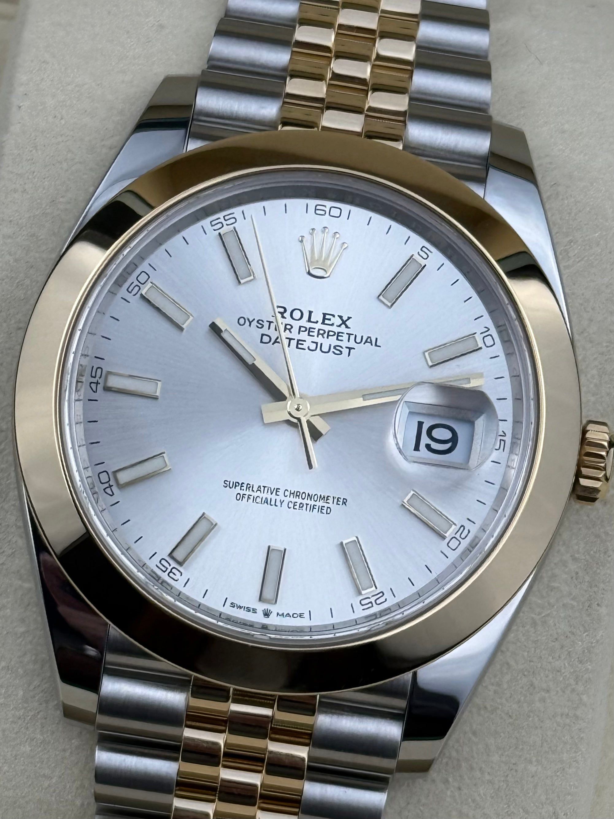 Rolex Datejust - 41MM - Ref; 126303 thumbnail 3
