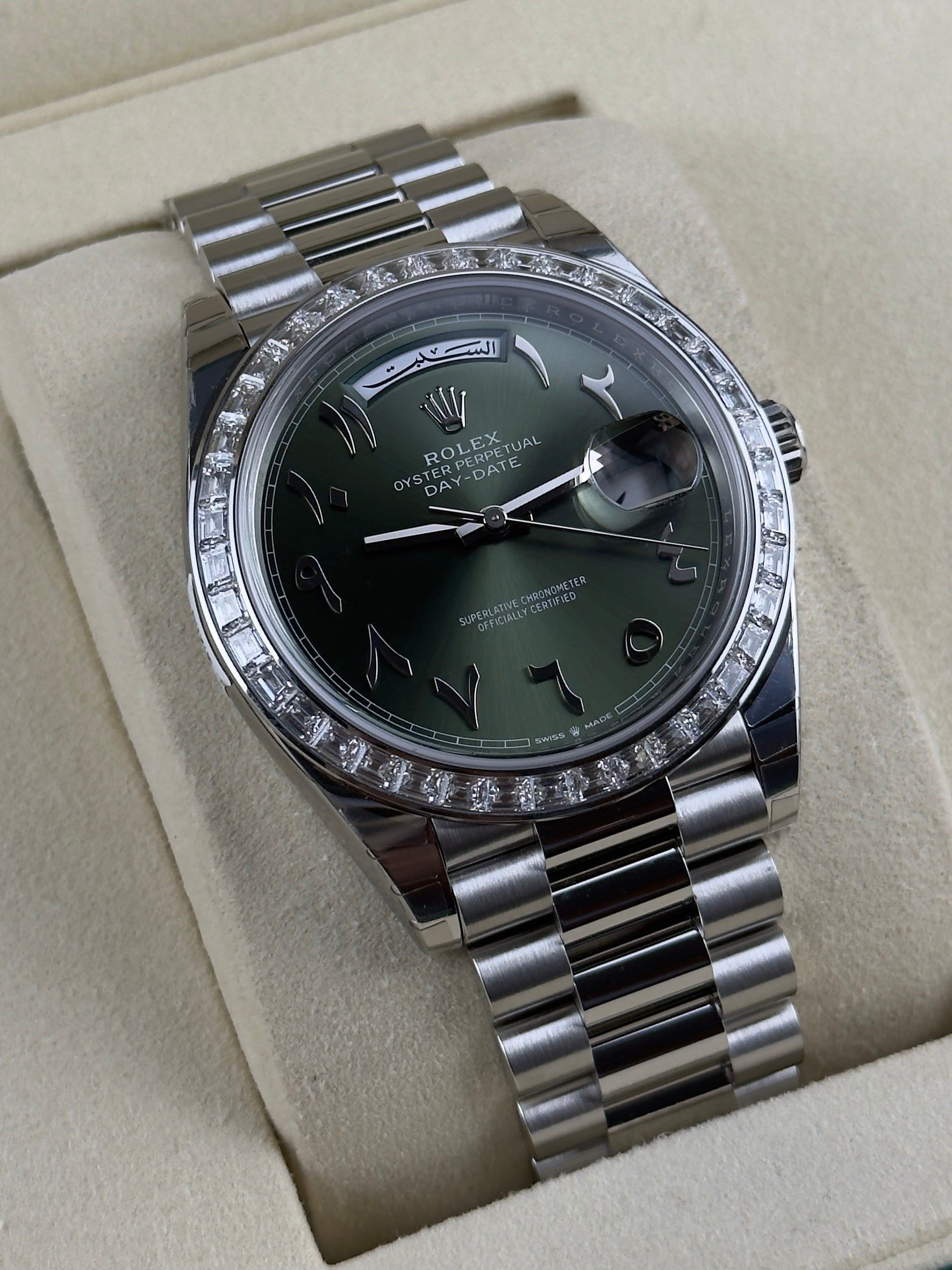 Rolex Oyster Perpetual Day-Date platinum - 40mm - Ref; 228396 TBR thumbnail 4