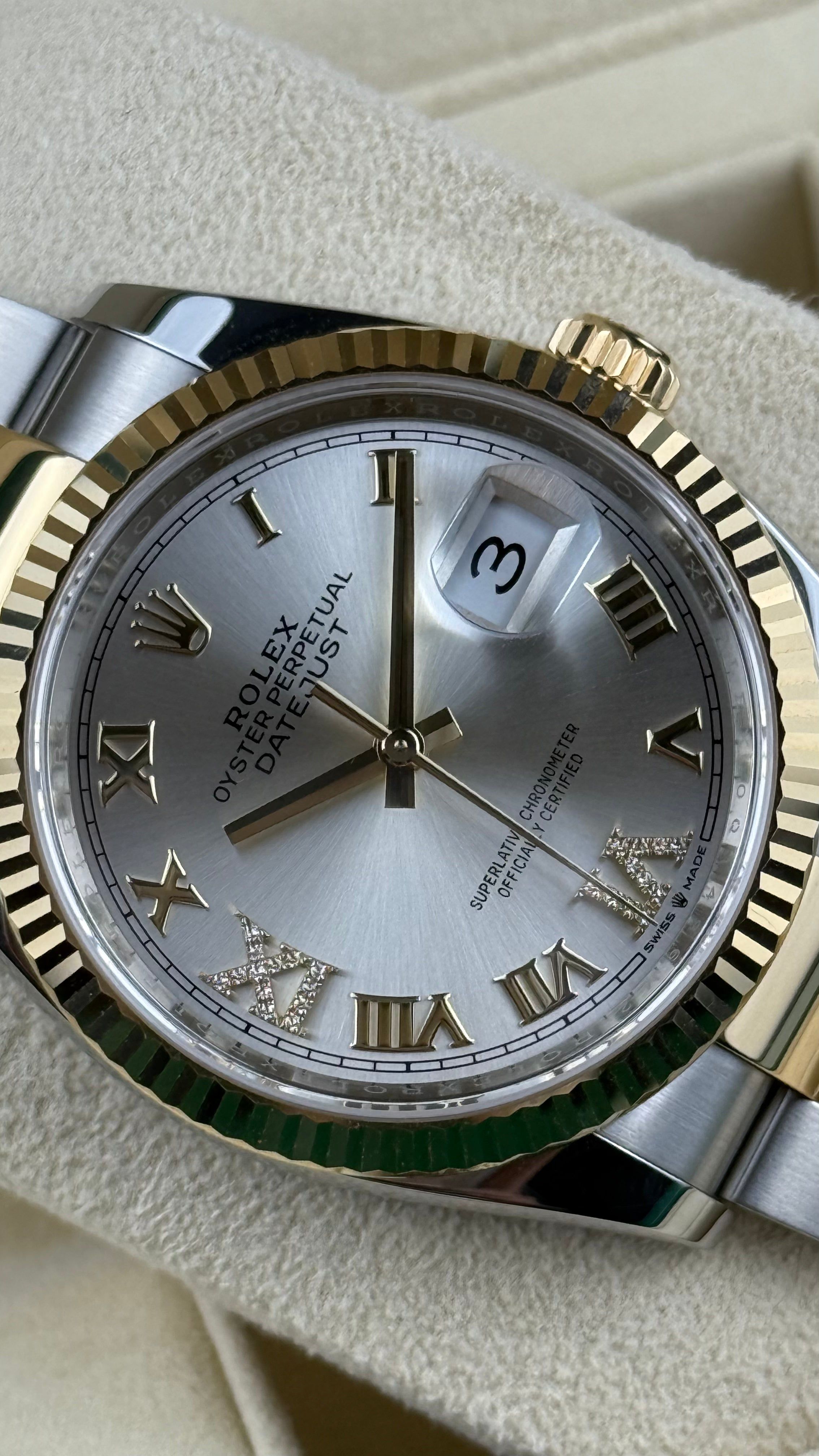 Rolex Datejust - 36MM - Ref; 126233 thumbnail 4