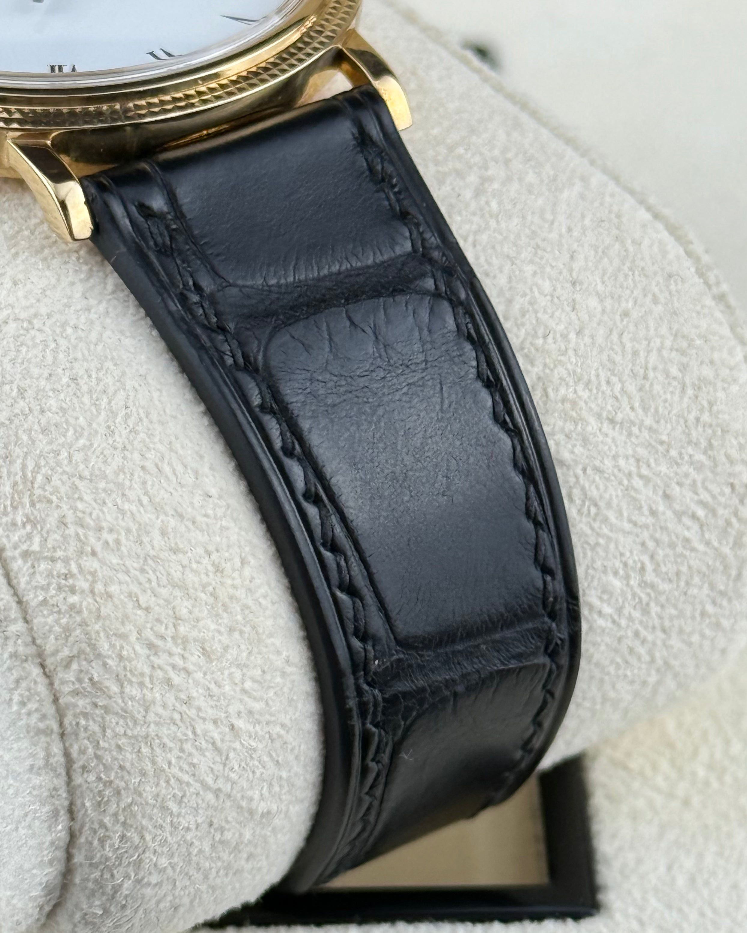 Patek Philippe Calatrava - 33mm - Ref: 3944J thumbnail 4
