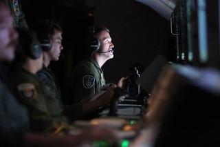 A US P-8 Poseidon crew participate in an Anti Submarine Warfare mission off Darwin during Exercise Kakadu 2016.