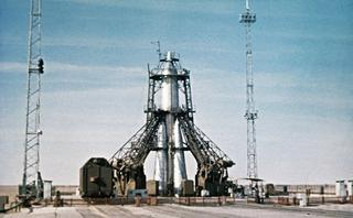 Vostok rocket carrying the sputnik 1 satellite on the launch pad in 1957