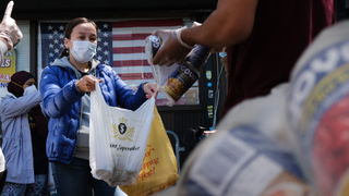 New-York-COVID-food-line-header-GettyImages-1226453676.png