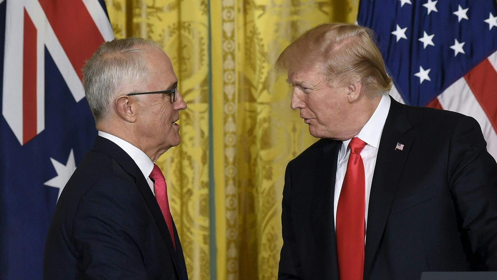 trump_turnbull_flags.jpg