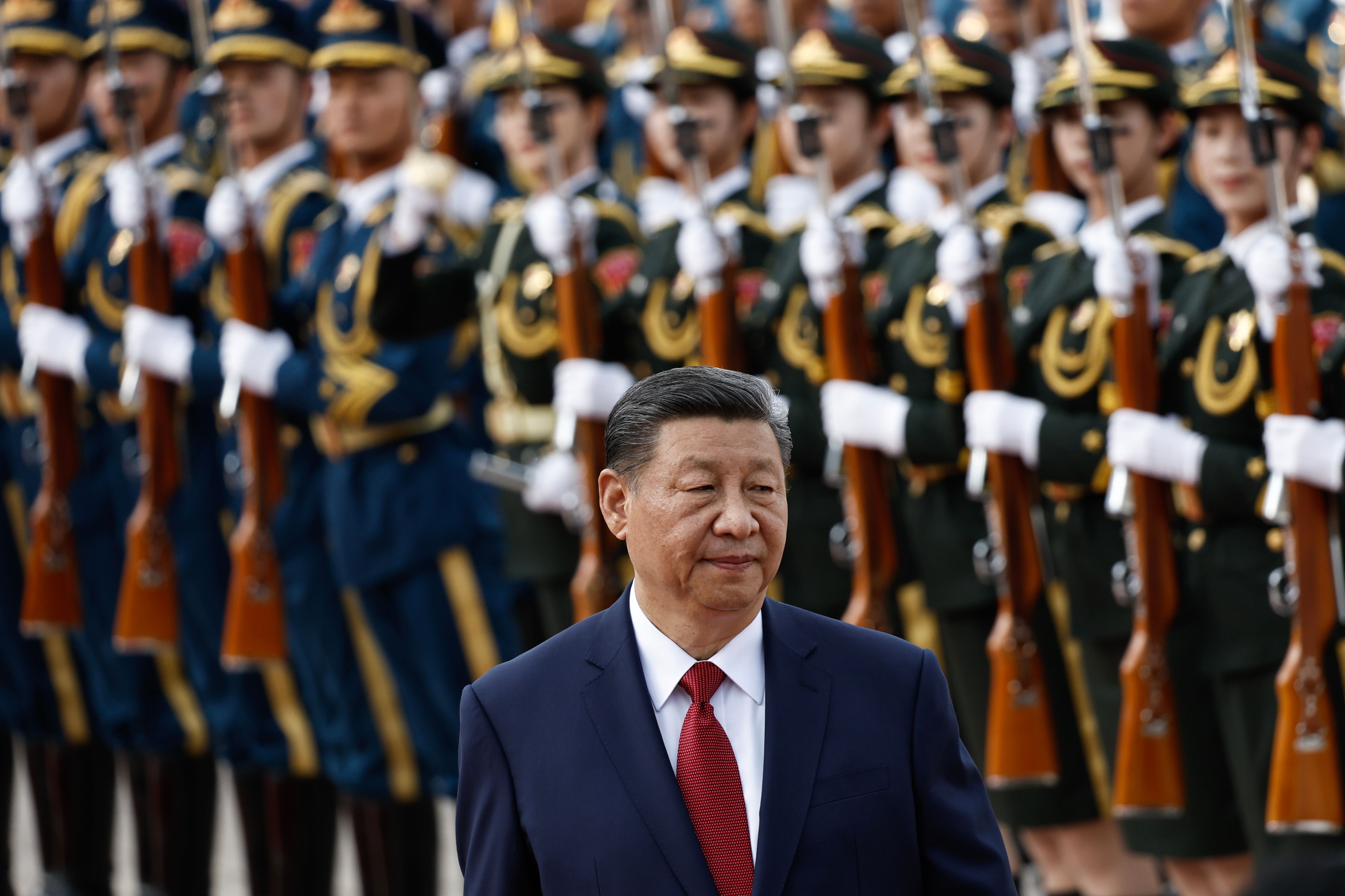 Chinese President Xi Jinping reviews the honour guard during the welcome ceremony for Bahrain's King Hamad bin Isa Al Khalifa at the Great Hall of the People on May 31, 2024 in Beijing, China. (Photo by Tingshu Wang - Pool/Getty Images)