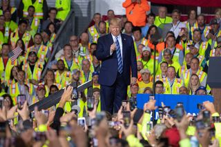 US President Donald Trump speaks to 5000 contractors at the Shell Chemicals Petrochemical Complex in Pennsylvania, August 2019